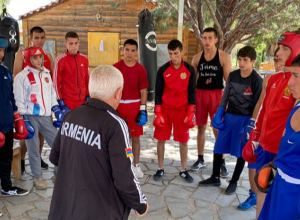 Հայաստանի պատանի բռնցքամարտիկները կմրցեն թուրք մրցակիցների հետ
