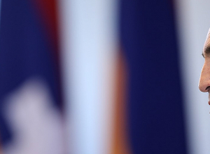 Что следует делать, по мнению Кочаряна?