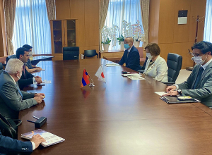 Акоп Аршакян провёл встречу со спикером Палаты советников парламента Японии