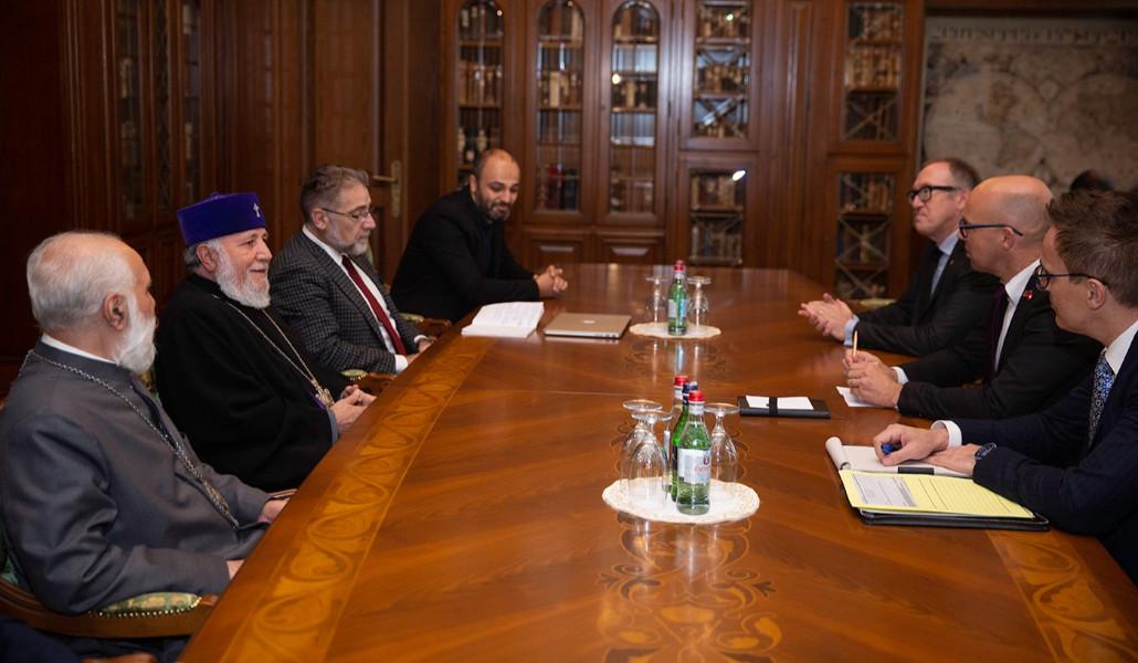 311763942_436666138588579_7119691451299143136_n