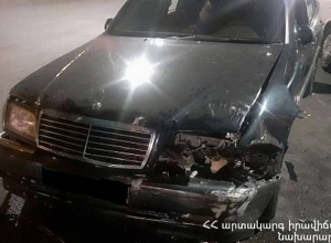 Երևանի Գարեգին Նժդեհի հրապարակի մոտ բախված երեք ավտոմեքենաներից մեկի վարորդը հոսպիտալացվել է