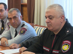 Начальник Полиции РА Ваге Казарян вручил награды группе служащих