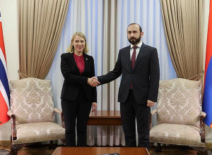 Арарат Мирзоян встретился с прибывшим в Армению министром иностранных дел Королевства Норвегия
