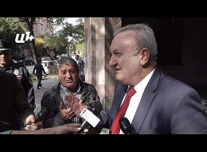 Наверное, Вы не понимаете, кто я такой: накалённый разговор между гражданином и Ваграмом Думаняном