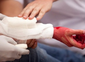 Ծառ կտրելիս չէր ընկել