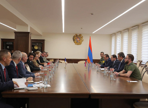 Պաշտպանության նախարարն ընդունել է Ֆրանսիայի պատվիրակությանը