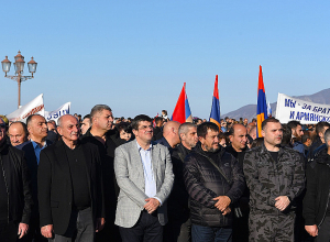 Ներկա եւ նախկին նախագահները՝  հանրահավաքին