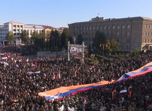 Մենք ենք հայրենիքի տերը․  Բեգլարյանը՝   հանրահավաքին 33% մասնակցության մասին