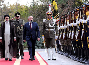 Никол Пашинян прибыл в Тегеран