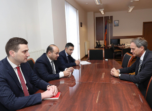 «Արմենիա» ավիաընկերության գլխավոր տնօրենը նախարարին ներկայացրեց ընկերության զարգացման ծրագրերը
