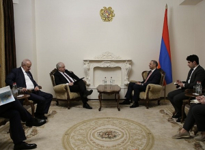 Армен Григорян встретился с российским сопредседателем МГ ОБСЕ Игорем Ховаевым