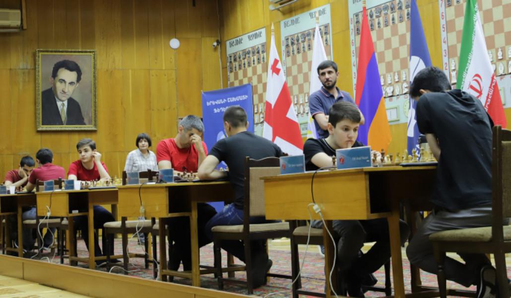 a1+chess tun