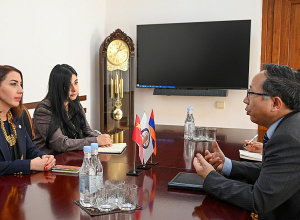 Դեսպանը ՄԻՊ-ին տեղեկացրել է՝  ինչպես են ՉԺՀ-ում պետական մակարդակում երաշխավորվում ու պաշտպանվում մարդու իրավունքները