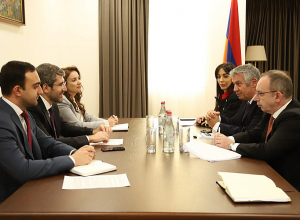 Обсуждались вопросы, связанные с дальнейшим расширением сотрудничества с АБР