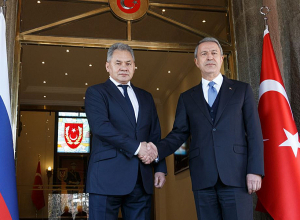Министры обороны России и Турции провели телефонный разговор