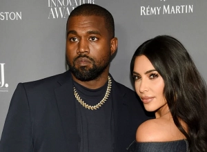 Քանյե Ուեսթը ցուցադրել է նախկին կնոջ՝ Քիմ Քարդաշյանի ինտիմ լուսանկարը աշխատանքային հանդիպումների ժամանակ