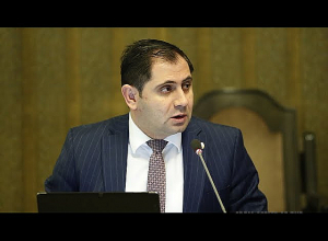 Պաշտպանության նախարարն ԱԺ-ում է․ Նիստը՝ ՈւՂԻՂ