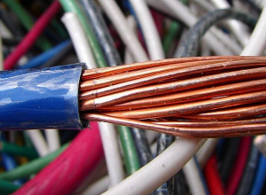 Տրանսֆորմատորների յուղեր, մալուխներ, շարժիչներ. գողերը չորսով էին