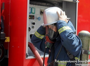 Փրկարարները մարել են Արագած գյուղի տներից մեկում բռնկված հրդեհը