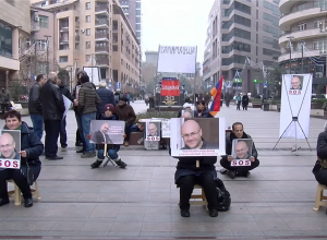 ԱԺԲ-ի ակտիվիստները նստացույց են սկսել․ Ուղիղ