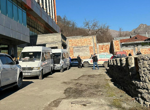 Գորիսում ապաստանած մեր հայրենակիցների կեցության հարցերը պատշաճ լուծում են ստացել Սյունիքի մարզպետարանի ջանքերով․ Թորոսյան