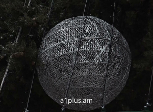 Արցախում զարդարել են գլխավոր տոնածառը