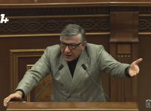 Стыдно! Вы были министром, как вы искажаете числа? Сукиасян