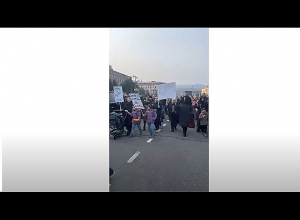 Սաղ աշխարհը մեզանից երես է թեքել․ Արցախցիները երթ են իրականացնում