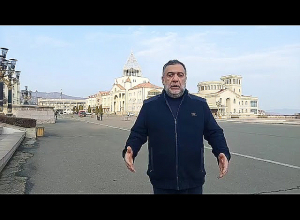 Ռուբեն Վարդանյանը Ստեփանակերտի հրապարակից կոչ արեց