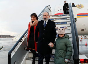 Пашинян отбыл с рабочим визитом в Россию