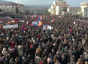 Вчерашний митинг в Степанакерте с высоты птичьего полета