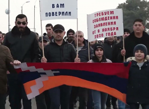 Արցախի օդանավակայանի մոտ ավելանում են խարույկները