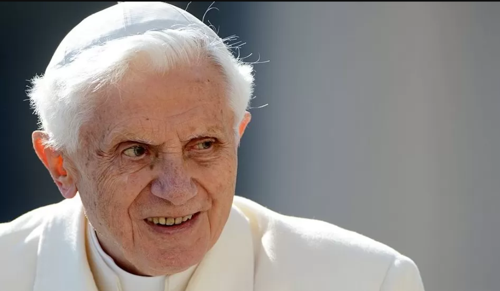 Mantan Paus Benediktus XVI telah meninggal