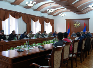 Օպերատիվ շտաբի նիստում բնակչության առաջնային կարիքների ապահովման հարցեր են քննարկվել