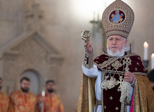 Католикос Всех Армян выразил соболезнования в связи с пожаром, вспыхнувшим в N-й воинской части МО