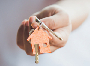 Պաշտպանի աջակցությամբ մանկատան նախկին սանը ձեռք է բերել բնակարան