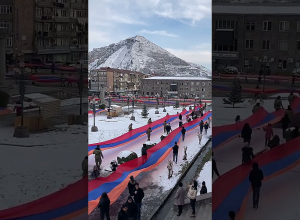 783 մետր երկարությամբ եռագույնը` Գորիսում