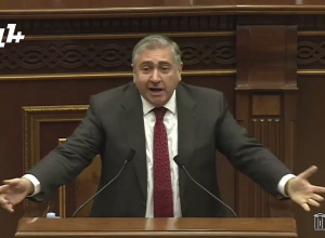 Тем не менее, в чём причина, что мы оказались в чёрном списке и что вы делаете?