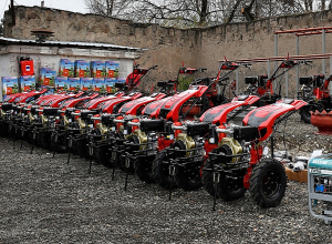 Իջևանի և Բերդի 25 բնակավայրերի տնտեսվարողներին գյուղտեխնիկա են տրամադրել