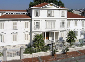 Սկանդալ․ սոցցանցում գրառման համար Պոլսի հայ պատրիարքարանը բանադրել է համայնքի անդամներից մեկին