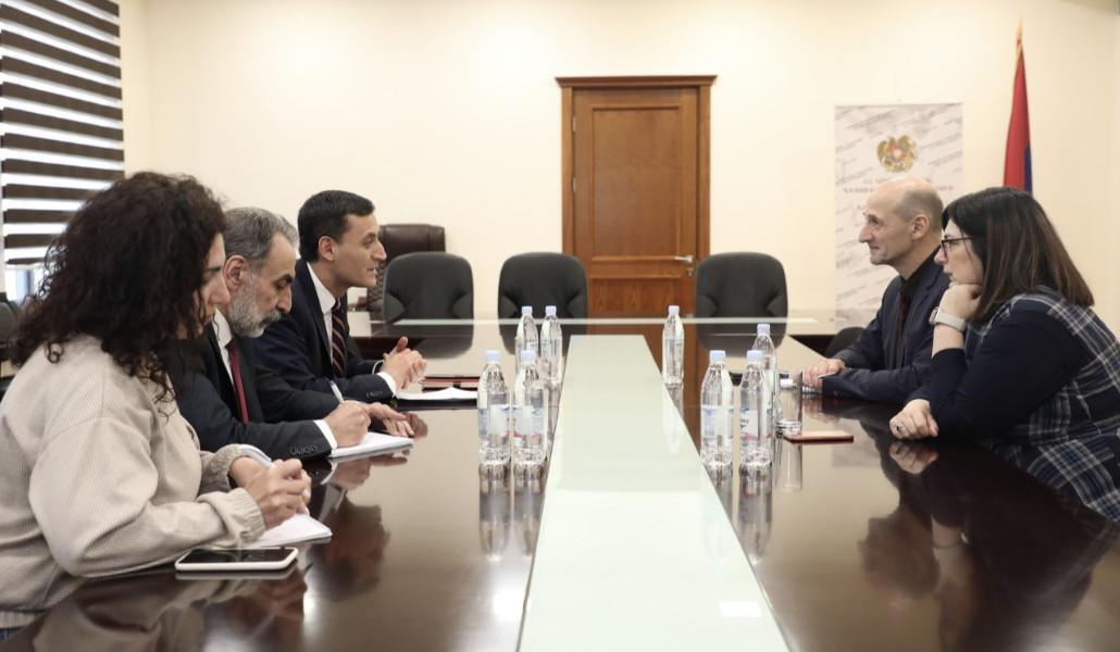 thumbnail_image00004