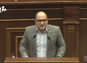 Առաջին անգամ ԱԺ-ն չի ընդունում մի փաստաթուղթ, որ Արցախը չի լինելու Ադրբեջանի կազմում. Մամիջանյան