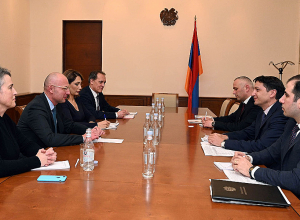 Ֆինանսների նախարարը հանդիպել է Եվրոպական ներդրումային բանկի տարածաշրջանային գրասենյակի ղեկավարի հետ