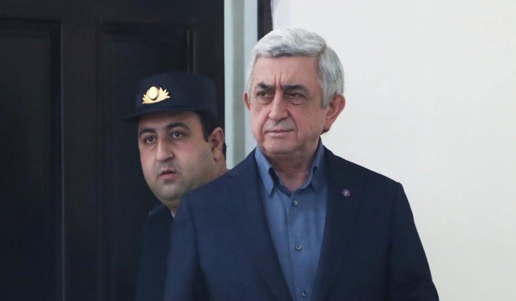 Sidang pengadilan dalam kasus Serzh Sargsyan.  SECARA LANGSUNG