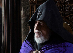 Католикос Всех Армян отбыл в Великобританию