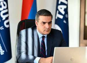 Նարեկ Սամսոնյանին ձերբակալելու կադրերից ակնհայտ է, որ կիրառվել է օրենքը խախտող ակնհայտ անհամաչափ ուժ. Արման Թաթոյան