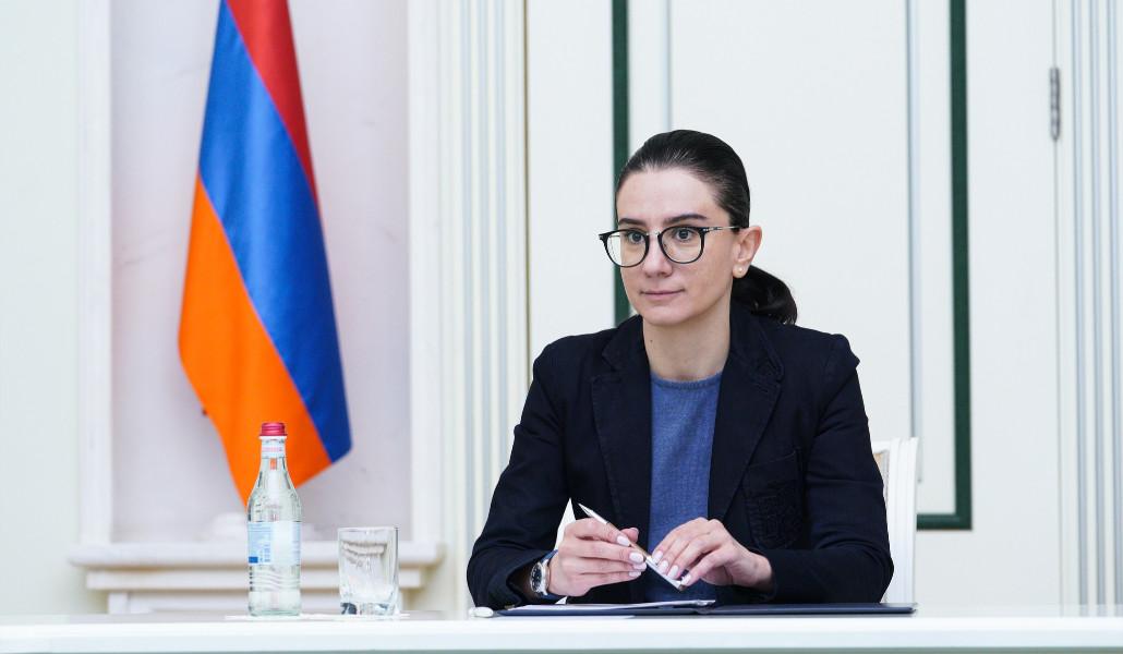 Seorang pendakwa mesti membuat keputusan berdasarkan fakta, dan fakta adalah degil.  Anna Vardapetyan
