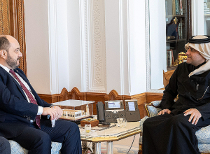 Араик Арутюнян встретился с главой Дивана Эмира Катара