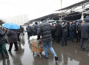 «Մալաթիա» տոնավաճառն այսօրվանից չի գործում. աշխատակիցների բողոքի ակցիա են իրականացնում