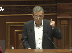 Правительство не имеет права так подходить к вопросу Арцаха, это неконституционно: Вардан Погосян